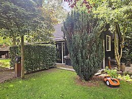Unique Atelier House With Hottub Next to Pieterpad