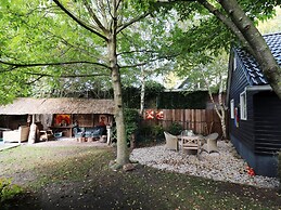 Unique Atelier House With Hottub Next to Pieterpad