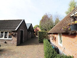 Unique Atelier House With Hottub Next to Pieterpad
