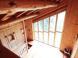 Belvilla by OYO Hilltop Chalet in Lamon With Views