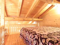 Belvilla by OYO Hilltop Chalet in Lamon With Views