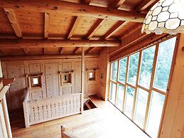 Belvilla by OYO Hilltop Chalet in Lamon With Views
