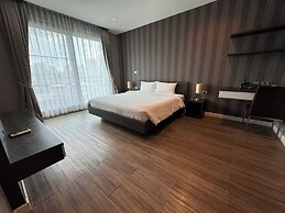 J RESIDENCE THONGLOR 8