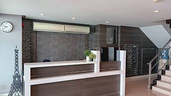 J RESIDENCE THONGLOR 8