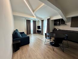 VI SUITES
