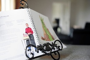 Romantic Holiday Home With Plenty of Cycling and Walking Possibilities