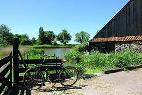 Romantic Holiday Home With Plenty of Cycling and Walking Possibilities