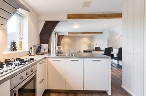 Romantic Holiday Home With Plenty of Cycling and Walking Possibilities