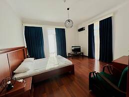 Hotel Aristocrat