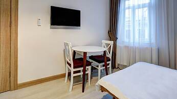 Seven Roses Apart Hotel