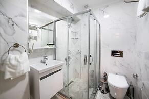 Seven Roses Apart Hotel