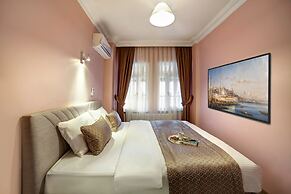 Seven Roses Apart Hotel