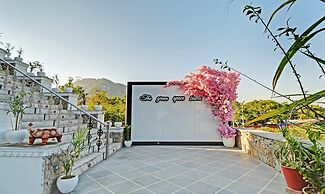 Treebo Khakhri Haveli