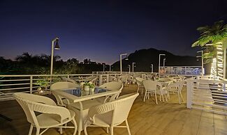 Treebo Khakhri Haveli