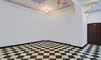 Treebo Khakhri Haveli