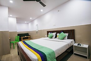 Treebo Empire Executive Premium, Hinjewadi