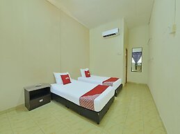 OYO 90702 Empire Inn 1