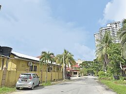 OYO 90702 Empire Inn 1