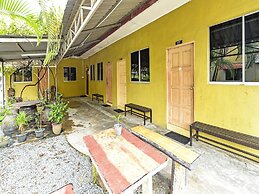 OYO 90702 Empire Inn 1