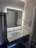 Super 8 by Wyndham Rockford South