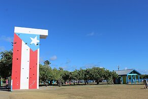 Tropical Breeze Escapes Couples Studio