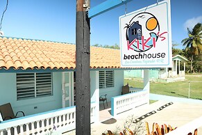 Tropical Breeze Escapes Couples Studio