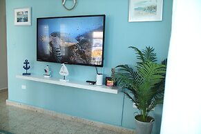 Tropical Breeze Escapes Couples Studio