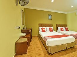 OYO 89845 Hotel Sri Bintang