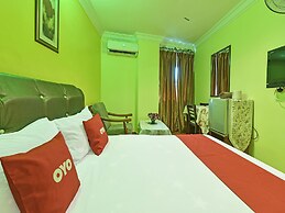 OYO 89845 Hotel Sri Bintang