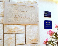 Apartments Gracin
