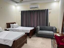 Royal Blue Inn House