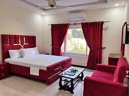 Royal Blue Inn House