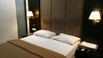 C'One Hotel Cempaka Putih