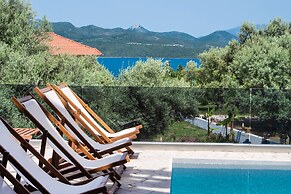 Bluemoments Naum Nikiana