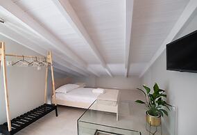 Bluemoments Naum Nikiana