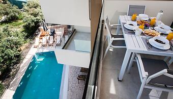 Bluemoments Naum Nikiana