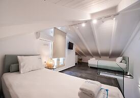 Bluemoments Naum Nikiana