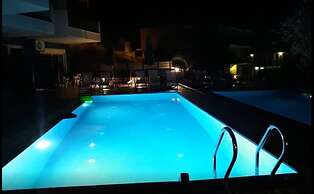 Bluemoments Naum Nikiana