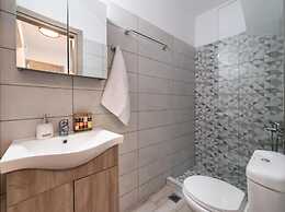 Bluemoments Naum Nikiana