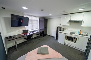 Spacious Comfortable Studio Near the University