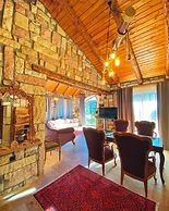Amazing Stone House With Private Pool in Iznik