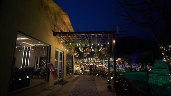 Mango Bloom River Resort