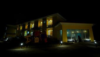 Mango Bloom River Resort