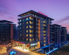 Mövenpick Living Istanbul Camlivadi