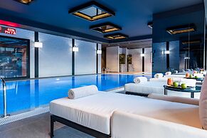 Mövenpick Living Istanbul Camlivadi