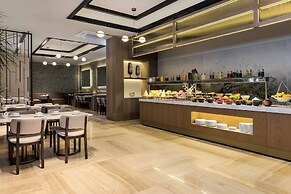Mövenpick Living Istanbul Camlivadi