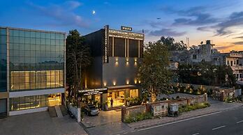 Yashobhoomi Airport Hotel Grand Tashree