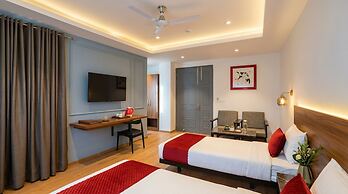Yashobhoomi Airport Hotel Grand Tashree