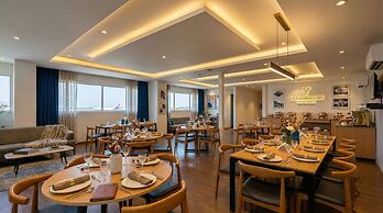 Yashobhoomi Airport Hotel Grand Tashree