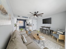 A Little Shore Thing 1 Bedroom Condo by RedAwning